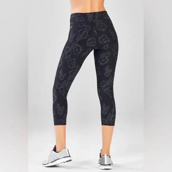 Fabletics Powerlex Salar Capri Black Foral Workout Leggings - Picture 2 of 9